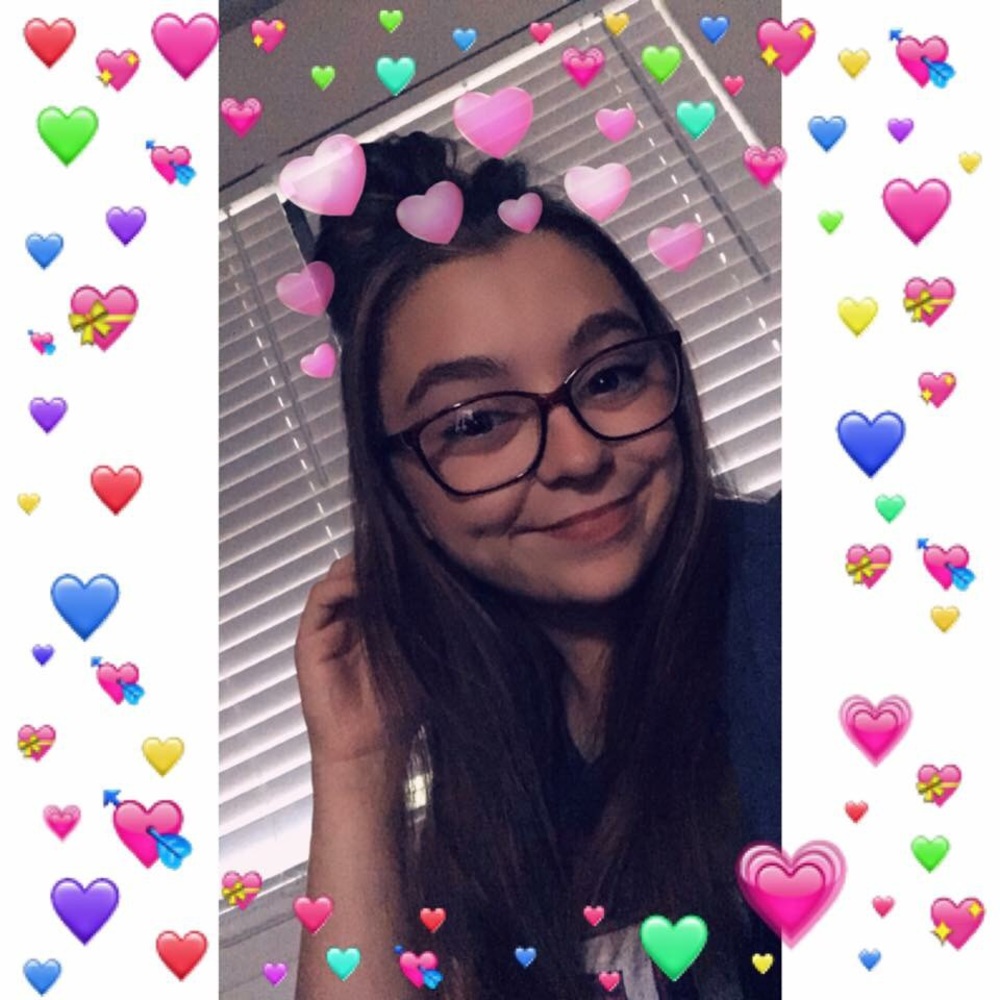 Meet your Posher, Hayley